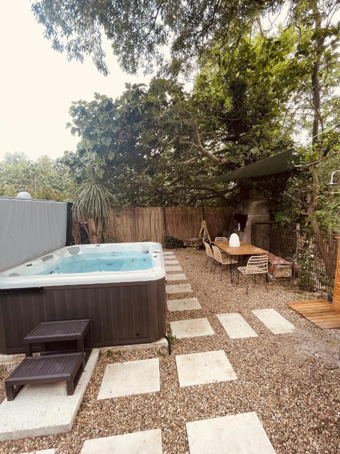 Maison Dans Les Arbres, Spa, Tennis, Parking 尼姆 外观 照片